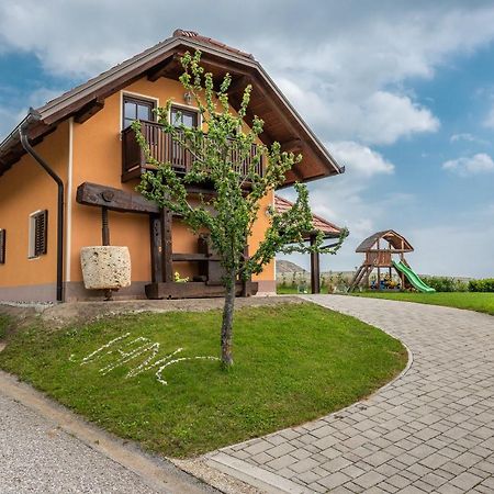 Wineyard Getaway House Villa Sevnica ภายนอก รูปภาพ