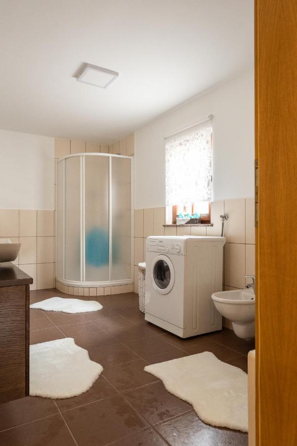 Wineyard Getaway House Villa Sevnica ภายนอก รูปภาพ